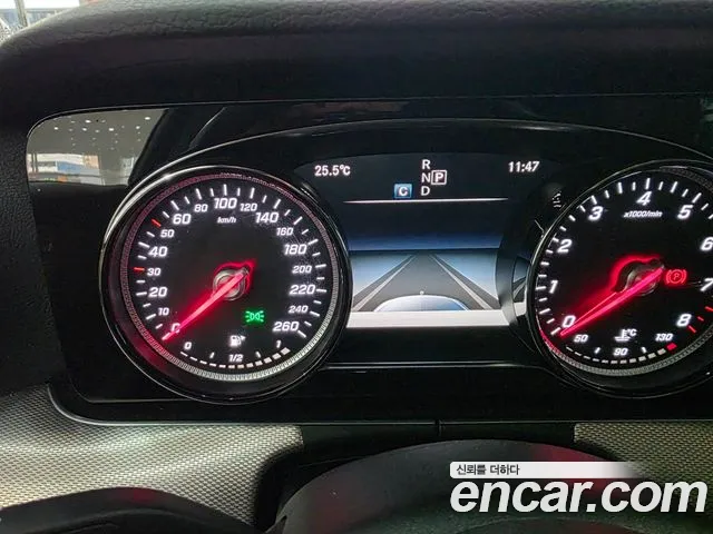 Mercedes-Benz E-Класс 2019 thumb 8