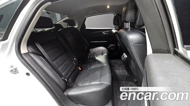 Renault-KoreaSamsung Megane 2016 thumb 11