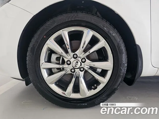 Kia Carnival 2019 thumb 4