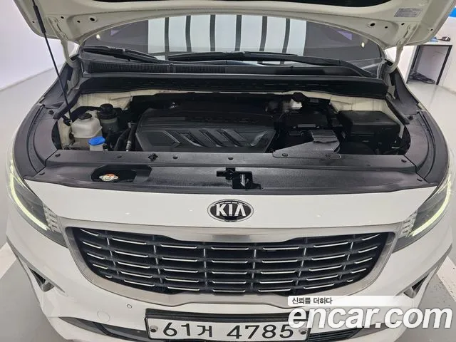 Kia Carnival 2019 thumb 5