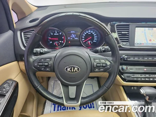Kia Carnival 2019 thumb 6