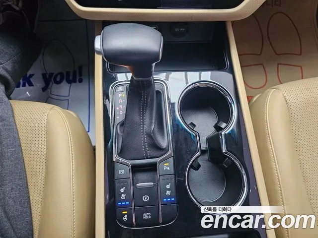 Kia Carnival 2019 thumb 8