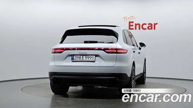 Porsche Cayenne 2020 thumb 3