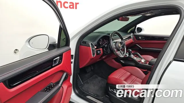 Porsche Cayenne 2020 thumb 9