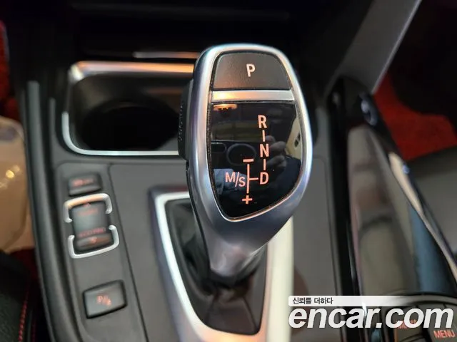 BMW 4-Series 2015 thumb 9