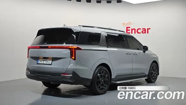 Kia Carnival 2025 thumb 2