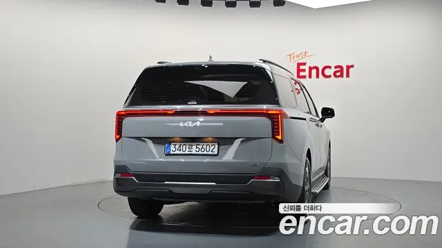 Kia Carnival 2025 thumb 4
