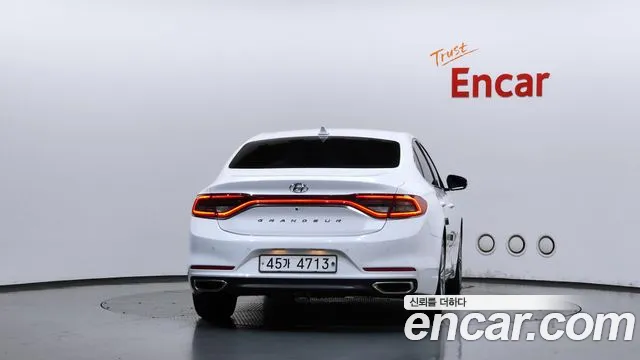 Hyundai Grandeur 2017 thumb 3
