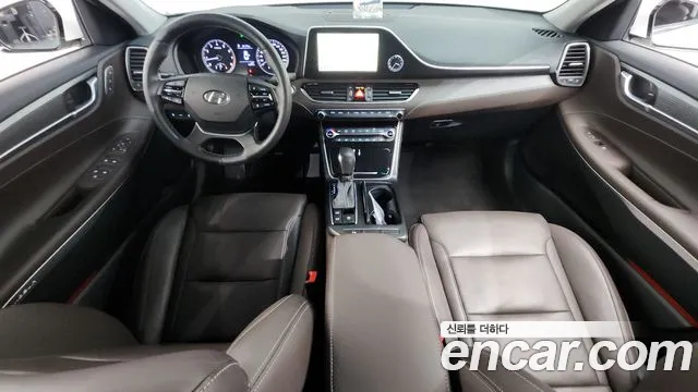 Hyundai Grandeur 2017 thumb 6