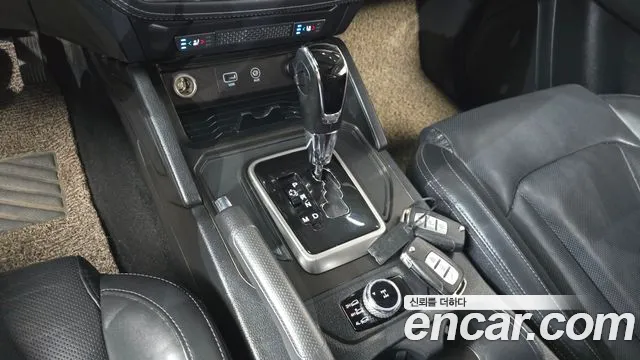 KG_Mobility_Ssangyong Rexton 2018 thumb 9