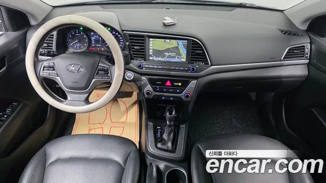 Hyundai Avante 2017 thumb 7