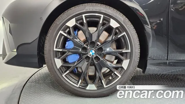 BMW 1-Series 2025 thumb 5