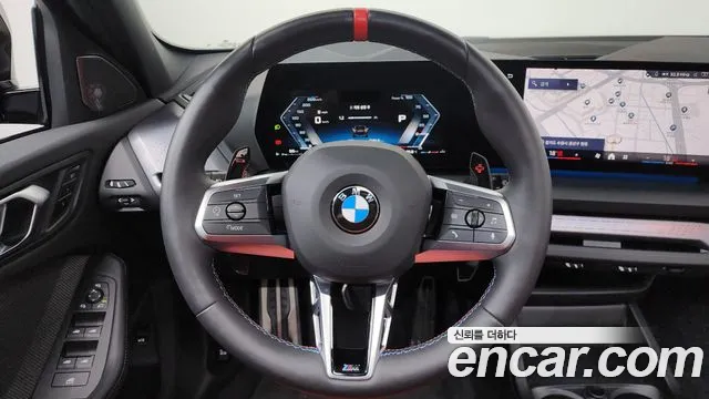 BMW 1-Series 2025 thumb 12
