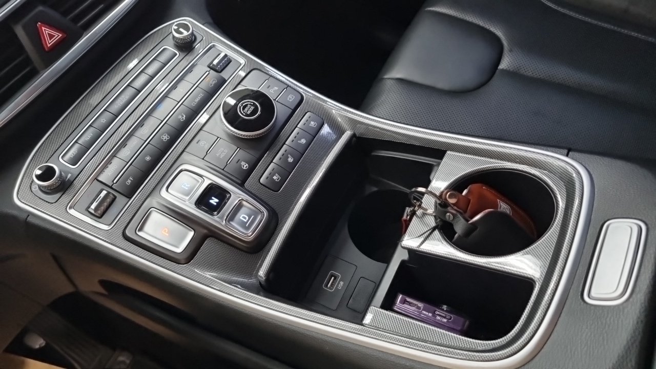 Hyundai Santa Fe 2021 thumb 9