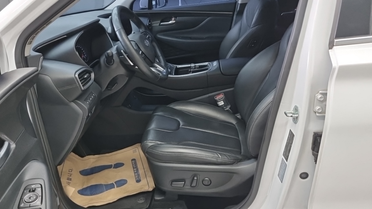 Hyundai Santa Fe 2021 thumb 10