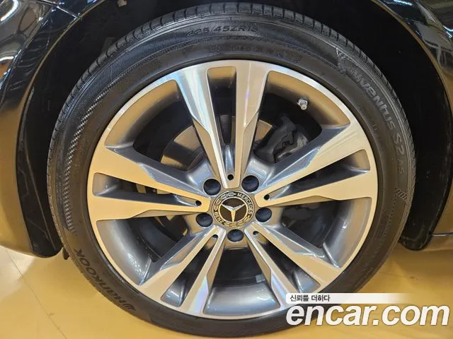 Mercedes-Benz C-Класс 2017 thumb 5