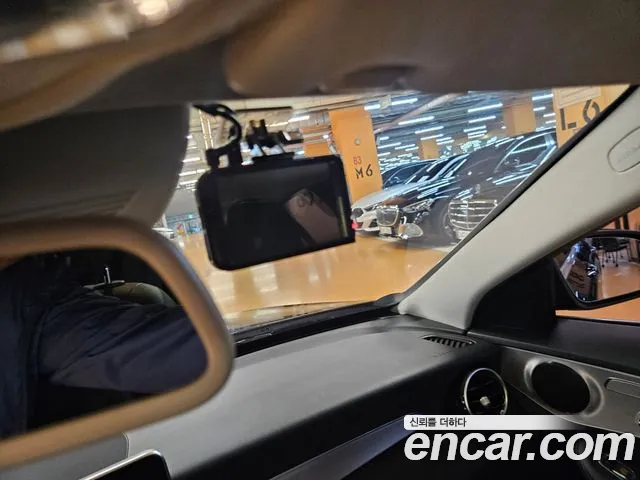 Mercedes-Benz C-Класс 2017 thumb 12