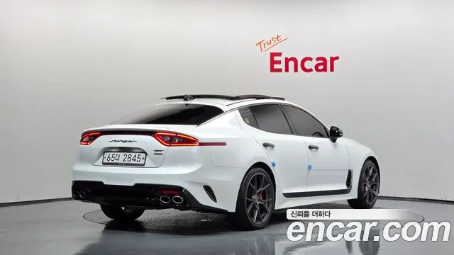 Kia Stinger 2019 thumb 2