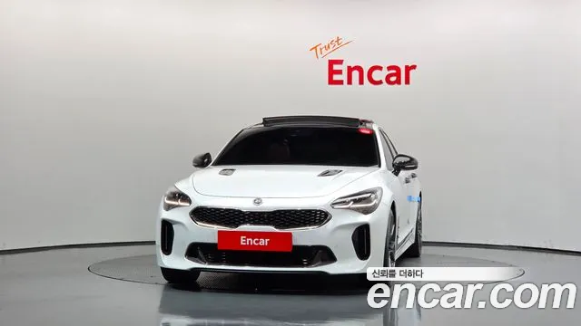 Kia Stinger 2019 thumb 3
