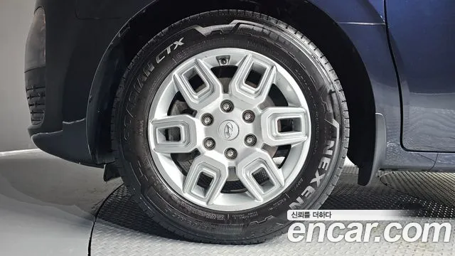 Hyundai Staria 2022 thumb 5