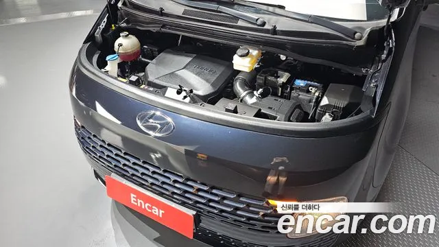 Hyundai Staria 2022 thumb 6