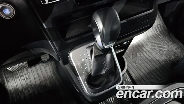 Hyundai Staria 2022 thumb 9