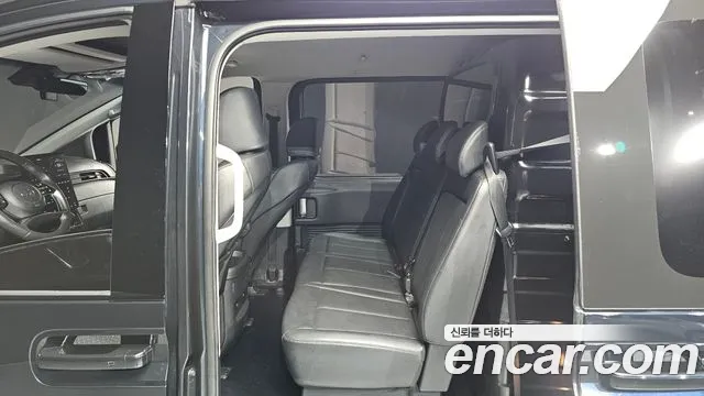 Hyundai Staria 2022 thumb 12