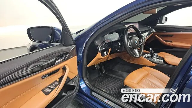 BMW 5-Series 2020 thumb 9