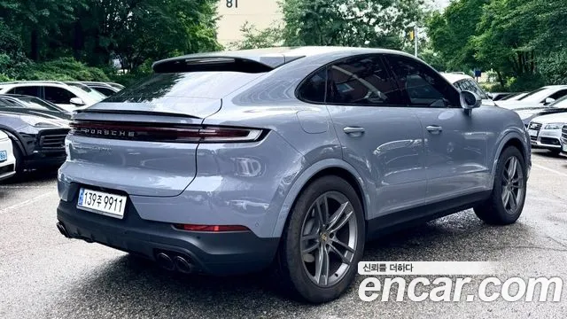 Porsche Cayenne 2023 thumb 2