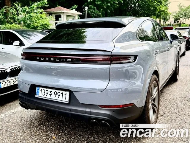 Porsche Cayenne 2023 thumb 6