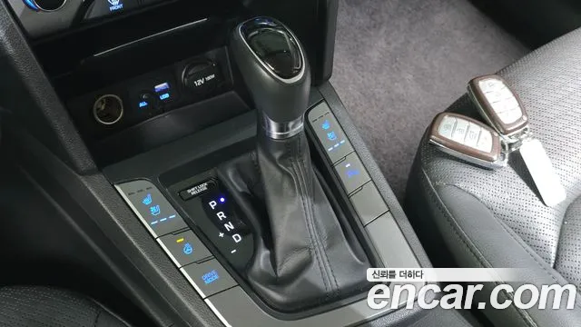 Hyundai Avante 2016 thumb 9