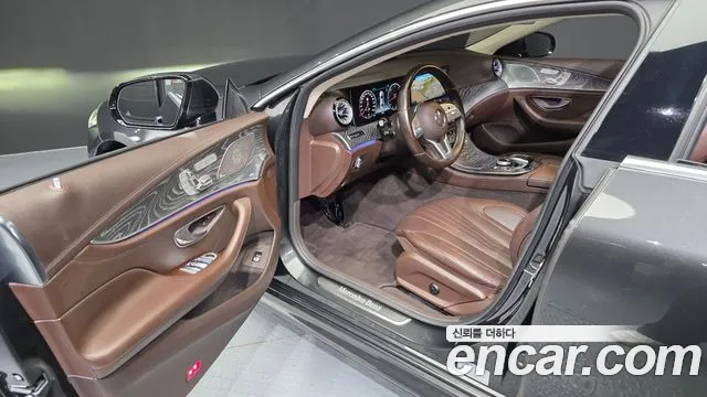 Mercedes-Benz CLS-Class 2019 thumb 10