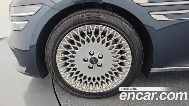 Genesis G80 2025 thumb 5