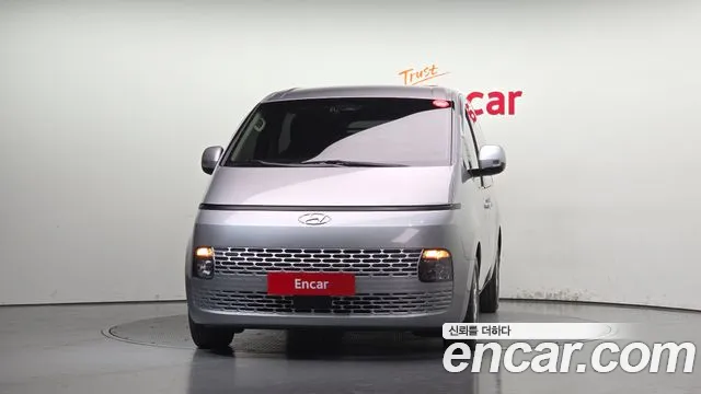 Hyundai Staria 2022 thumb 3