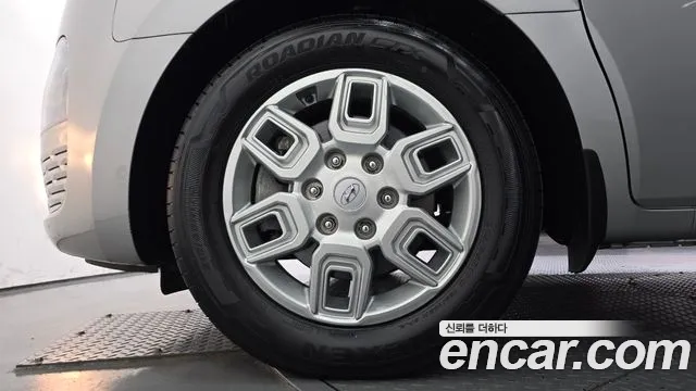 Hyundai Staria 2022 thumb 5