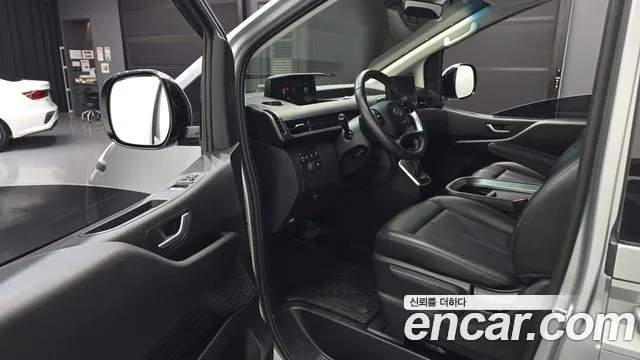 Hyundai Staria 2022 thumb 10