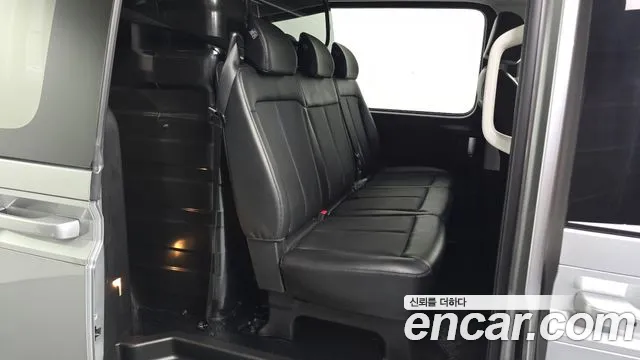 Hyundai Staria 2022 thumb 12