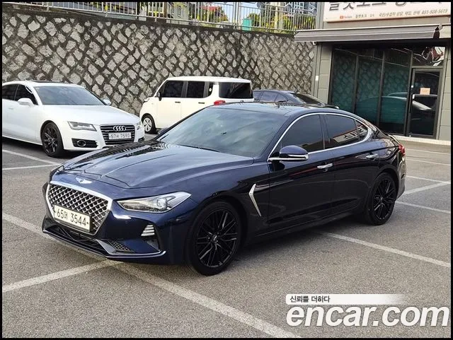 Genesis G70 2018 thumb 12