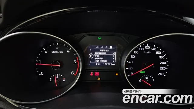 Kia Carnival 2015 thumb 8