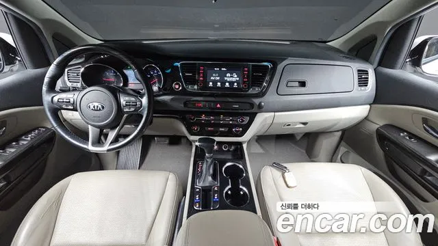 Kia Carnival 2020 thumb 6