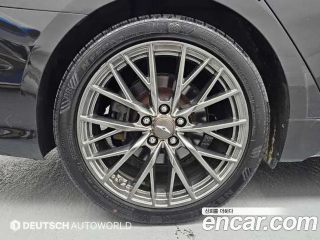 Genesis G80 2018 thumb 5
