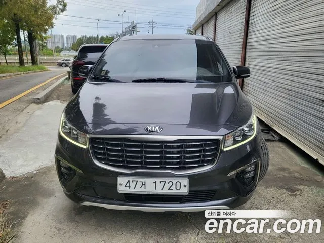 Kia Carnival 2019 thumb 11