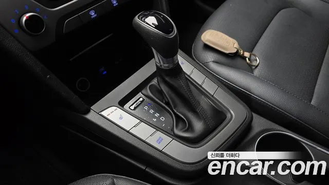 Hyundai Avante 2018 thumb 8