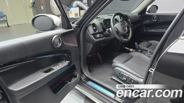 MINI Countryman 2021 thumb 10