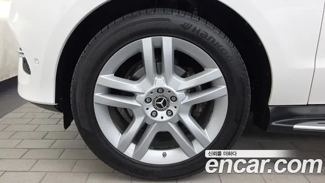 Mercedes-Benz GLE 2018 thumb 5