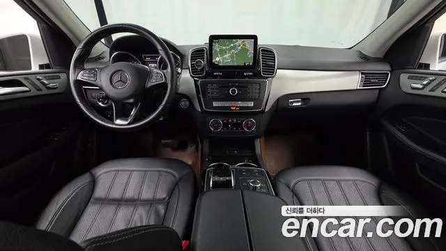 Mercedes-Benz GLE 2018 thumb 7