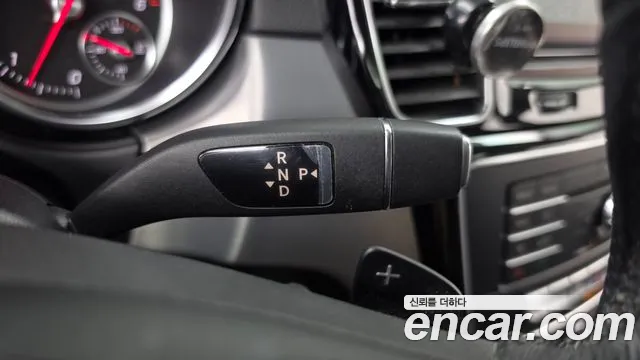 Mercedes-Benz GLE 2018 thumb 9
