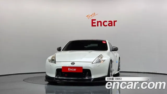 Nissan 370Z 2009 thumb 3