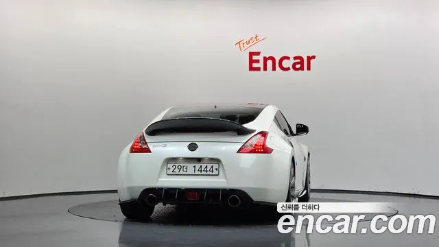 Nissan 370Z 2009 thumb 4