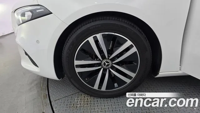 Mercedes-Benz A-Класс 2021 thumb 5